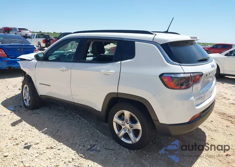 2024 Jeep Compass Latitude 4X4 from USA, damaged, VIN 3C4NJDBN4RT604198